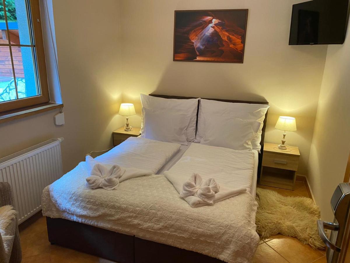 Penzion Bawaria Horní Lomná Buitenkant foto